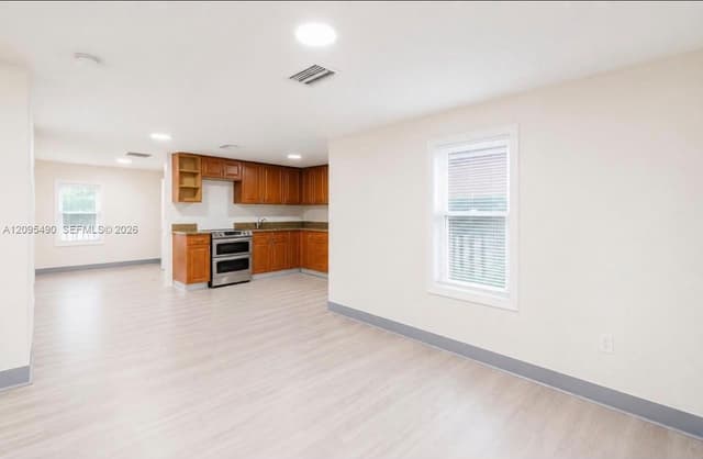 1296 NW 72nd St, Miami FL 33147 - Miami, FL - Photo 5