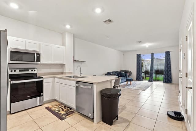 141 BANDOL Street, Riviera Beach FL 33404 - Riviera Beach, FL - Photo 7