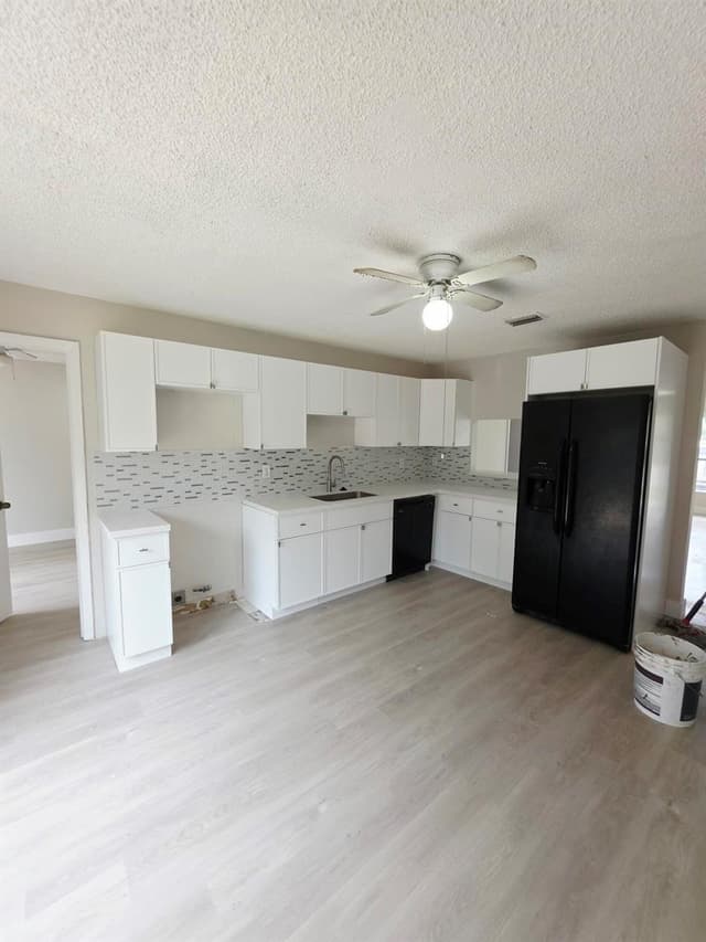 6117 Blue Grass Circle, Lake Worth FL 33463 - Lake Worth, FL - Photo 3