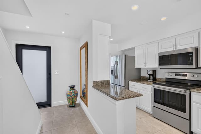 547 NE 7th Avenue, Fort Lauderdale FL 33301 - Fort Lauderdale, FL - Photo 4