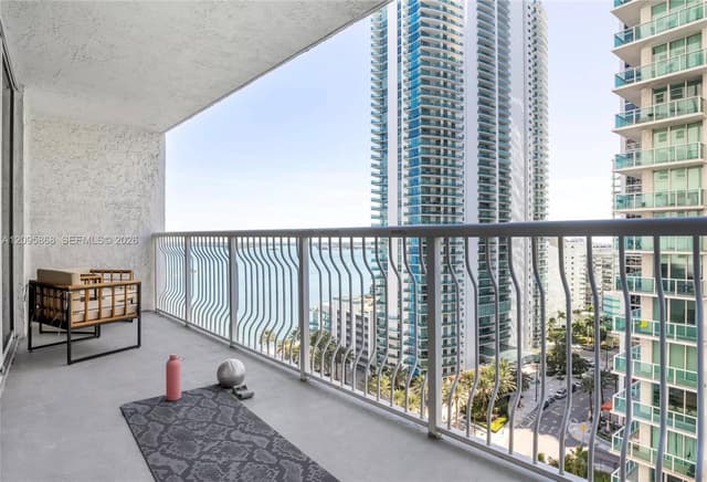 1200 Brickell Bay Dr # 1805, Miami FL 33131 - Miami, FL - Photo 2
