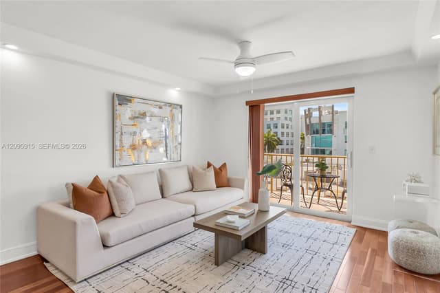 220 Washington Ave # 5D, Miami Beach FL 33139 - Miami Beach, FL - Photo 2