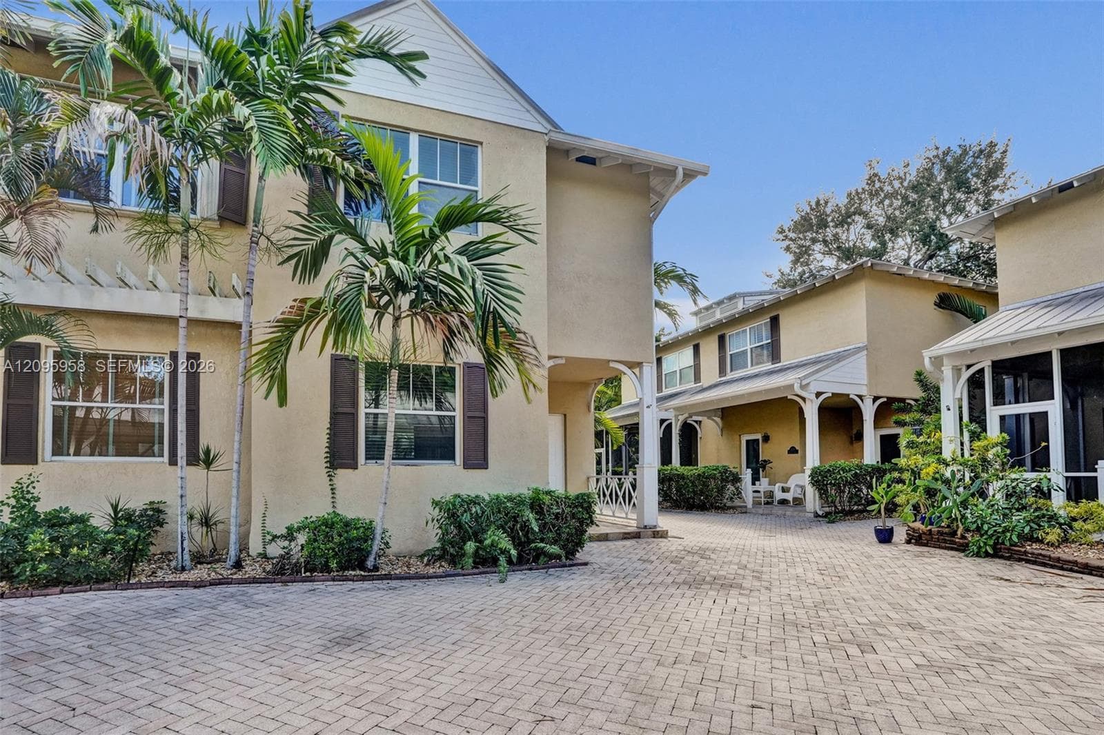 1212 W Las Olas Blvd, Fort Lauderdale FL 33312 - Fort Lauderdale, FL - Photo 1