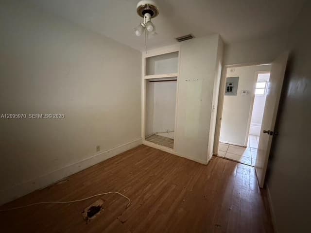 6115 SW 2nd St, Margate FL 33068 - Margate, FL - Photo 4