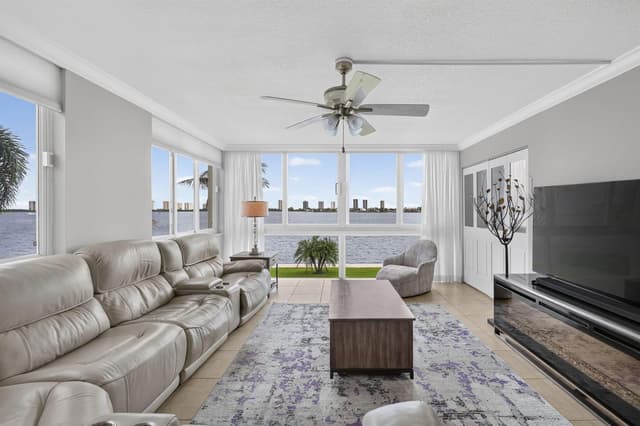 301 LAKE SHORE Drive # 201, Lake Park FL 33403 - Lake Park, FL - Photo 5