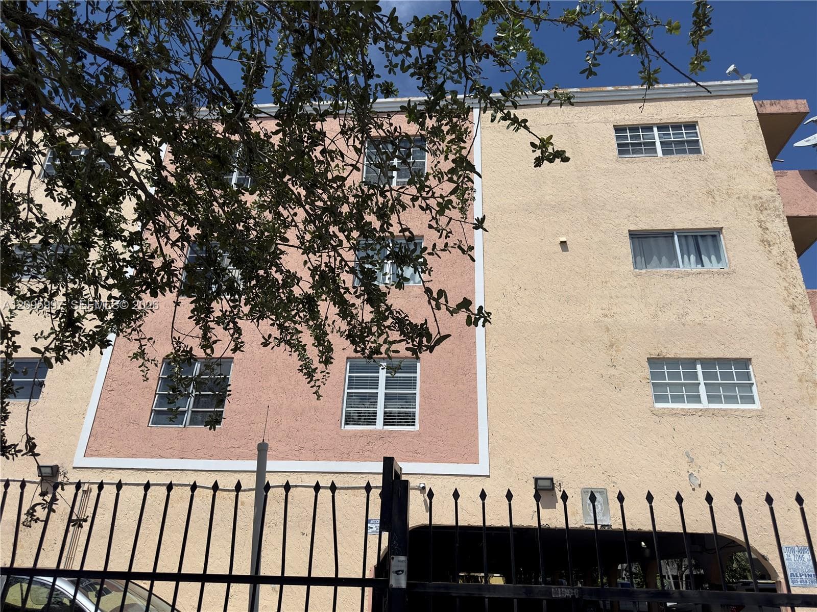 1055 W 77th St # 311, Hialeah FL 33014 - Hialeah, FL - Photo 1