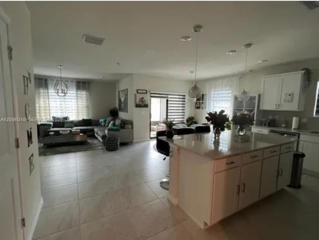 3158 Poinciana St, Lauderdale Lakes FL 33311 - Lauderdale Lakes, FL - Photo 3