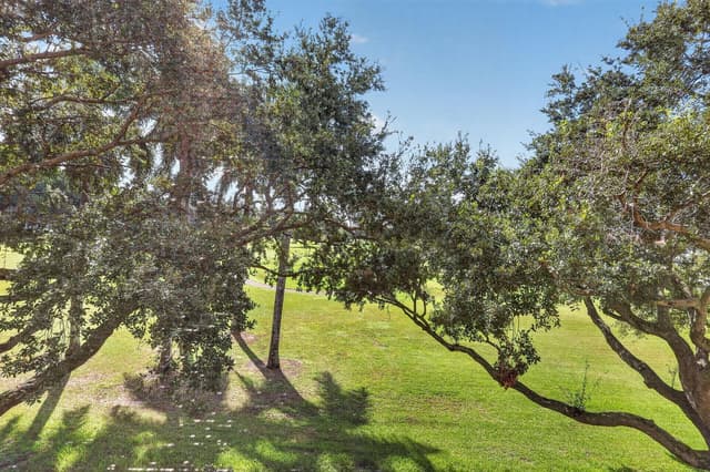 12800 SW 7th Court # 307G, Pembroke Pines FL 33027 - Pembroke Pines, FL - Photo 3