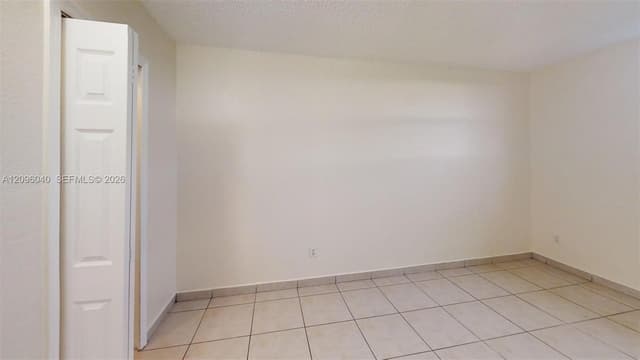 606 W 81st St # 407, Hialeah FL 33014 - Hialeah, FL - Photo 6