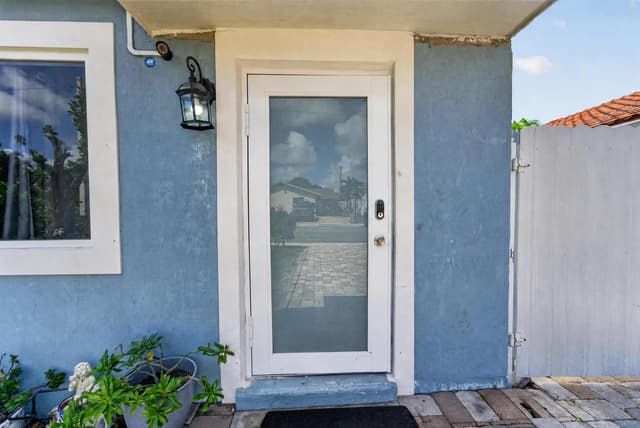 946 Mcintosh Street, West Palm Beach FL 33405 - West Palm Beach, FL - Photo 5