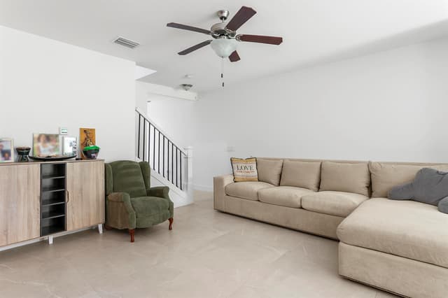 4511 E AQUA BELLA Lane, Dania Beach FL 33312 - Dania Beach, FL - Photo 2