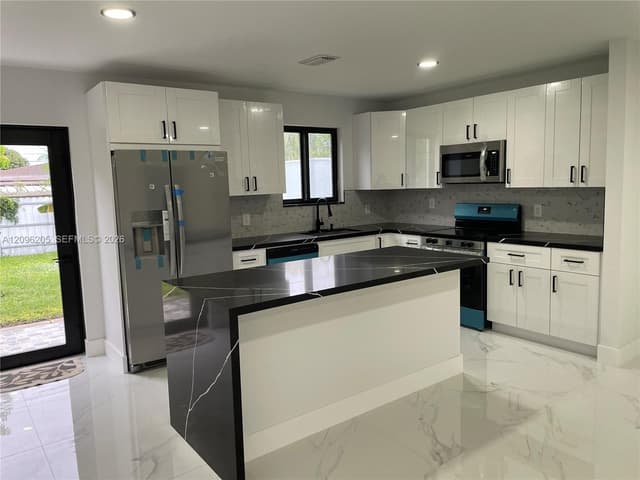 3720 SW 32nd St, West Park FL 33023 - West Park, FL - Photo 3