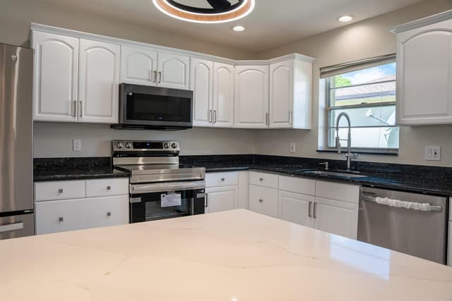 20848 CONCORD GREEN Drive W, Boca Raton FL 33433 - Boca Raton, FL - Photo 2