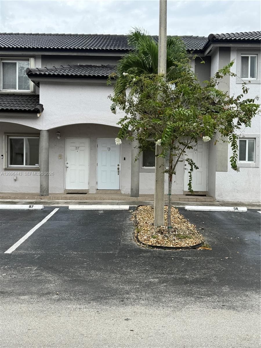 5655 NW 109th Ave # 58, Doral FL 33178 - Doral, FL - Photo 1