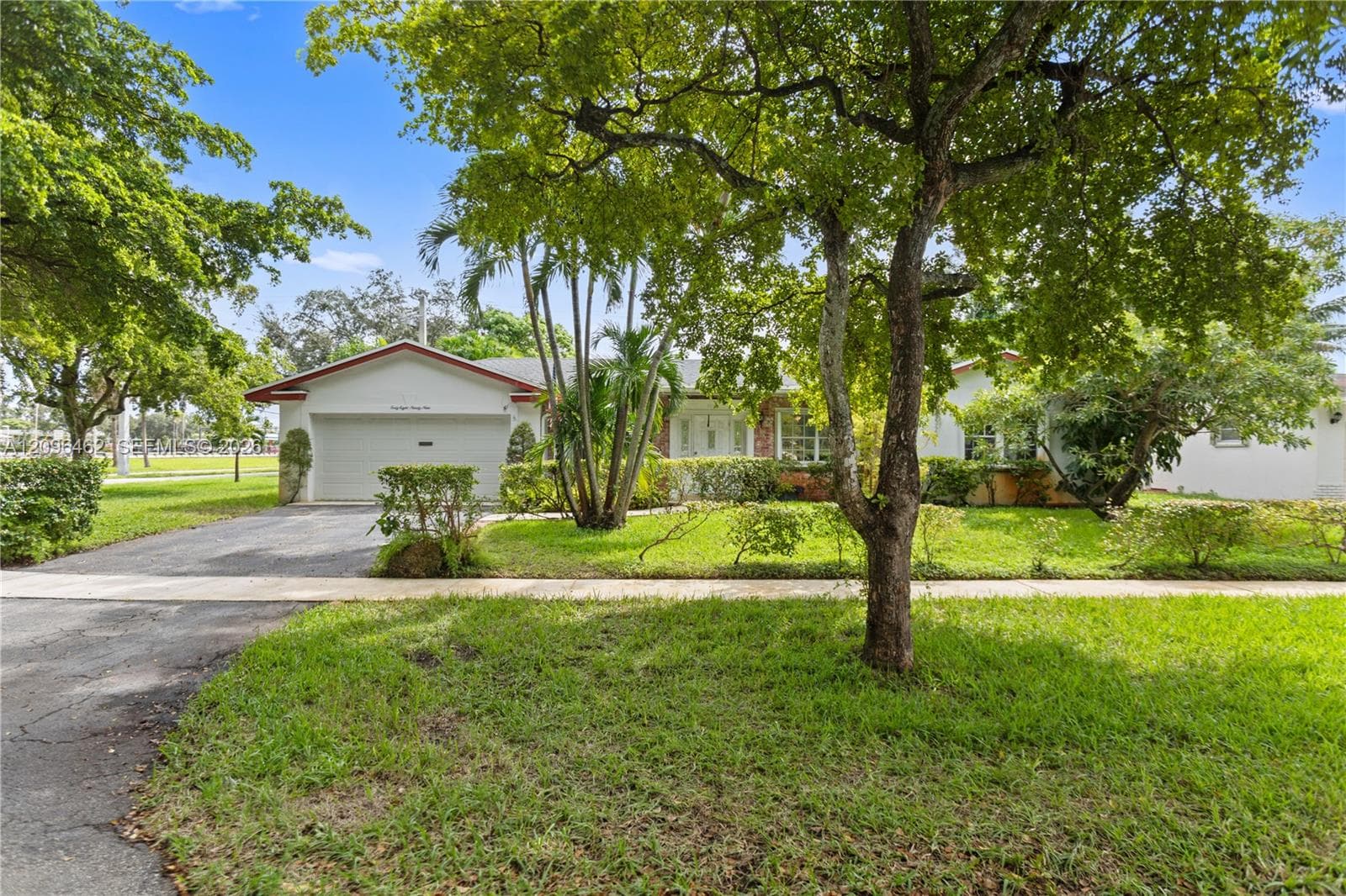4899 NW 7th Dr, Plantation FL 33317 - Plantation, FL - Photo 1