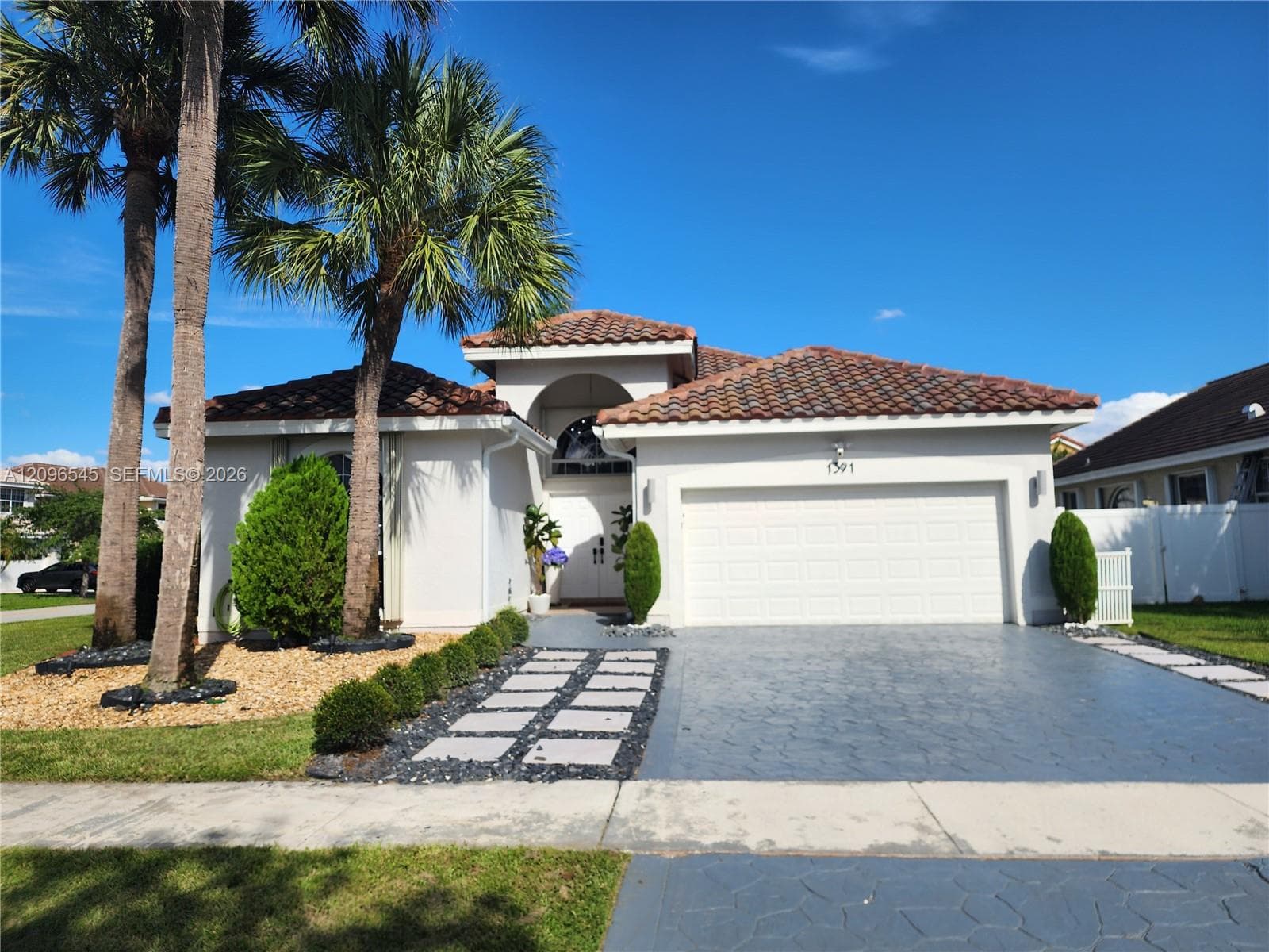 1391 NW 185th Ter, Pembroke Pines FL 33029 - Pembroke Pines, FL - Photo 1