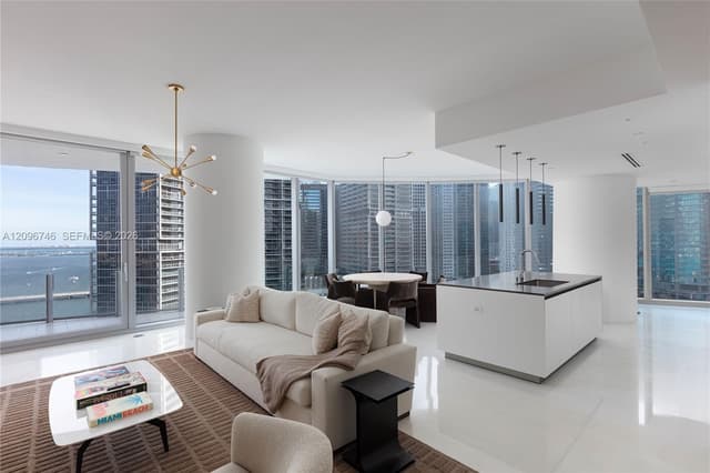 300 S Biscayne Blvd Way # 2107, Miami FL 33131 - Miami, FL - Photo 3