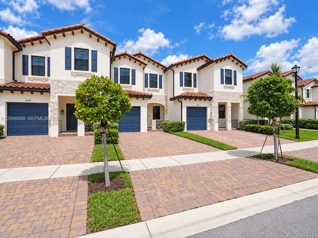 11927 SW 247th Ter, Homestead FL 33032 - Homestead, FL - Photo 2