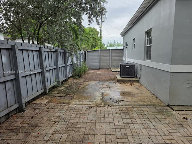 7930 SW 16th St, Miami FL 33155 - Miami, FL - Photo 3