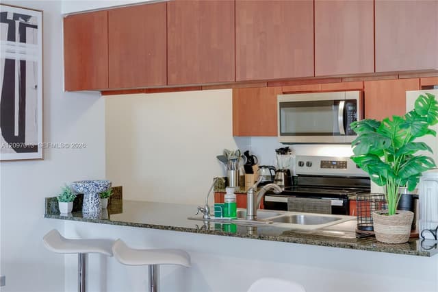 1200 Brickell Bay Dr # 1705, Miami FL 33131 - Miami, FL - Photo 4