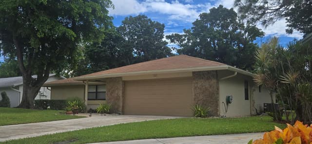 729 NW 23RD Lane, Delray Beach FL 33445 - Delray Beach, FL - Photo 2