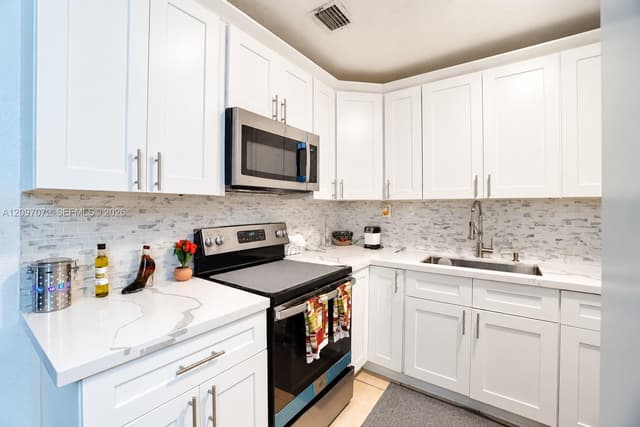 4601 SW 137th Ct, Miami FL 33175 - Miami, FL - Photo 4