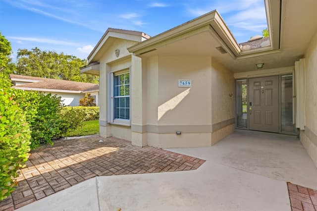 7659 KINGS RIDE, Boynton Beach FL 33436 - Boynton Beach, FL - Photo 4