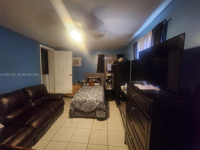 3042 NW 95th Ter, Miami FL 33147 - Miami, FL - Photo 4