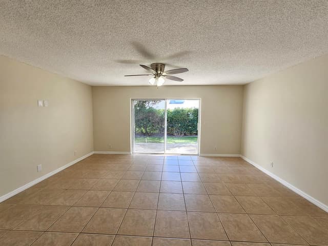 145 Fox Meadow Run, Jupiter FL 33458 - Jupiter, FL - Photo 7