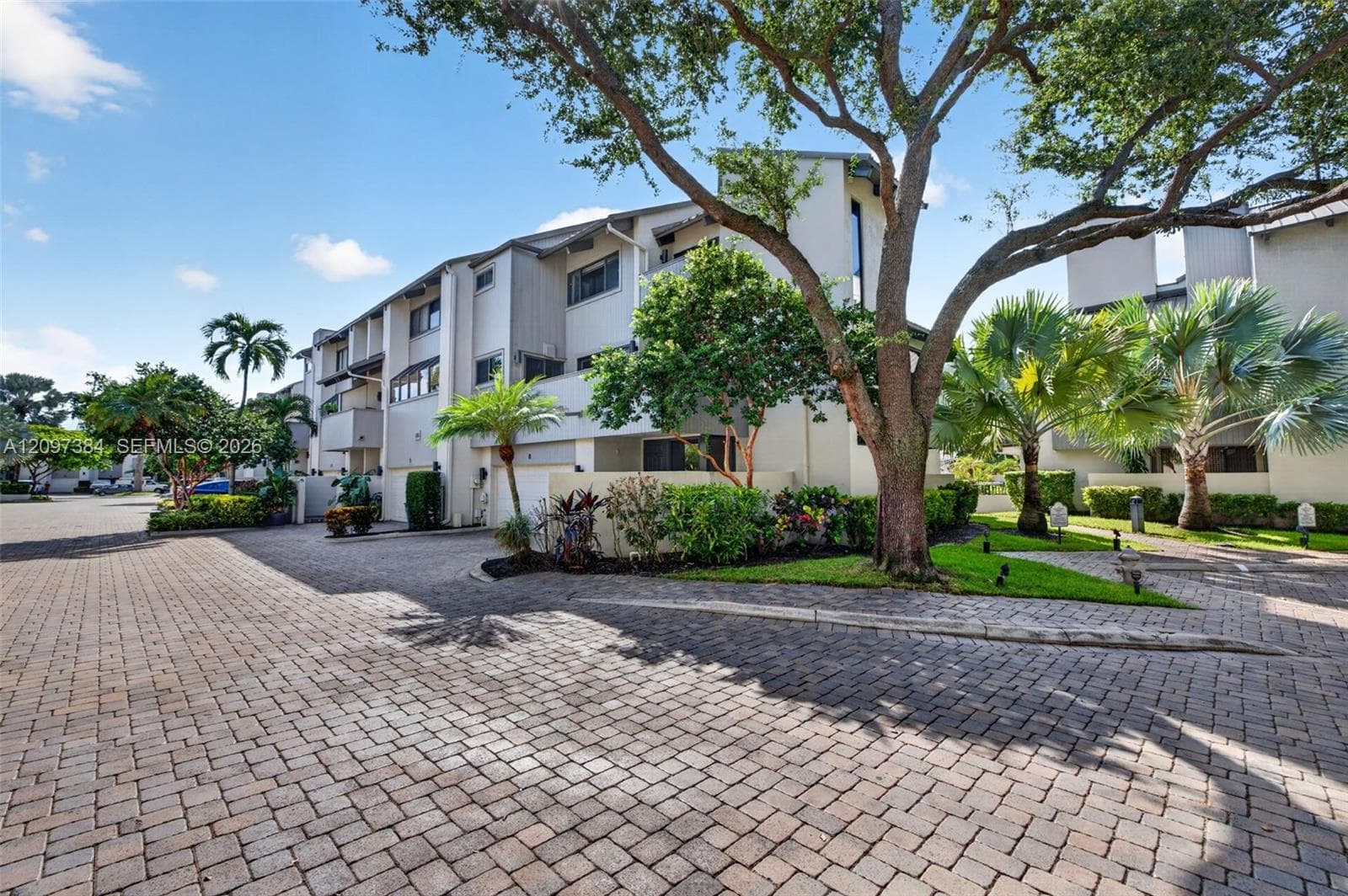 8 Port Side Dr # 8A, Fort Lauderdale FL 33316 - Fort Lauderdale, FL - Photo 1