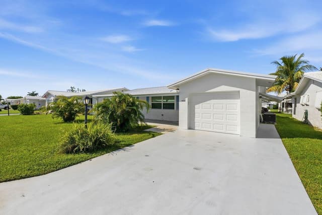 1003 SW 17th Street, Boynton Beach FL 33426 - Boynton Beach, FL - Photo 2