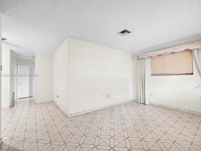 743 E 29th St, Hialeah FL 33013 - Hialeah, FL - Photo 3