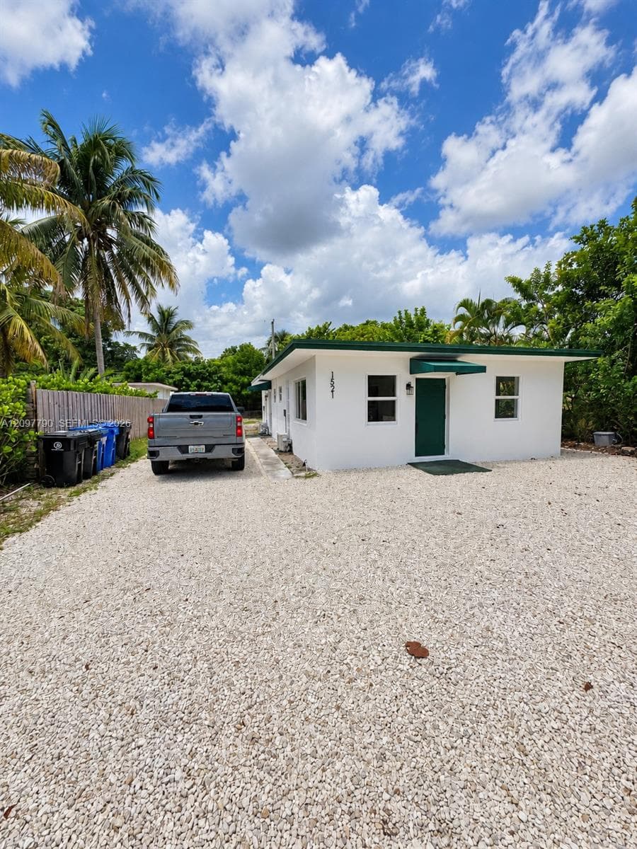 1521 NW 5th Ave, Fort Lauderdale FL 33311 - Fort Lauderdale, FL - Photo 1