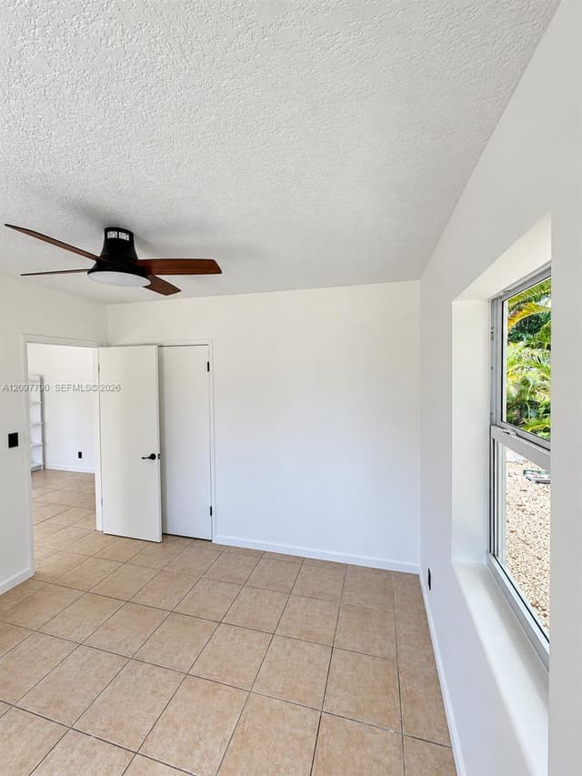 1521 NW 5th Ave, Fort Lauderdale FL 33311 - Fort Lauderdale, FL - Photo 5