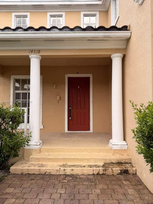 14318 SW 275th Ln, Homestead FL 33032 - Homestead, FL - Photo 2