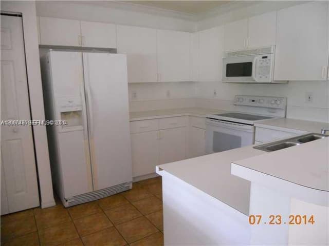 1487 SW 48th Ter, Deerfield Beach FL 33442 - Deerfield Beach, FL - Photo 6