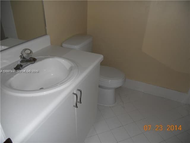 1487 SW 48th Ter, Deerfield Beach FL 33442 - Deerfield Beach, FL - Photo 3