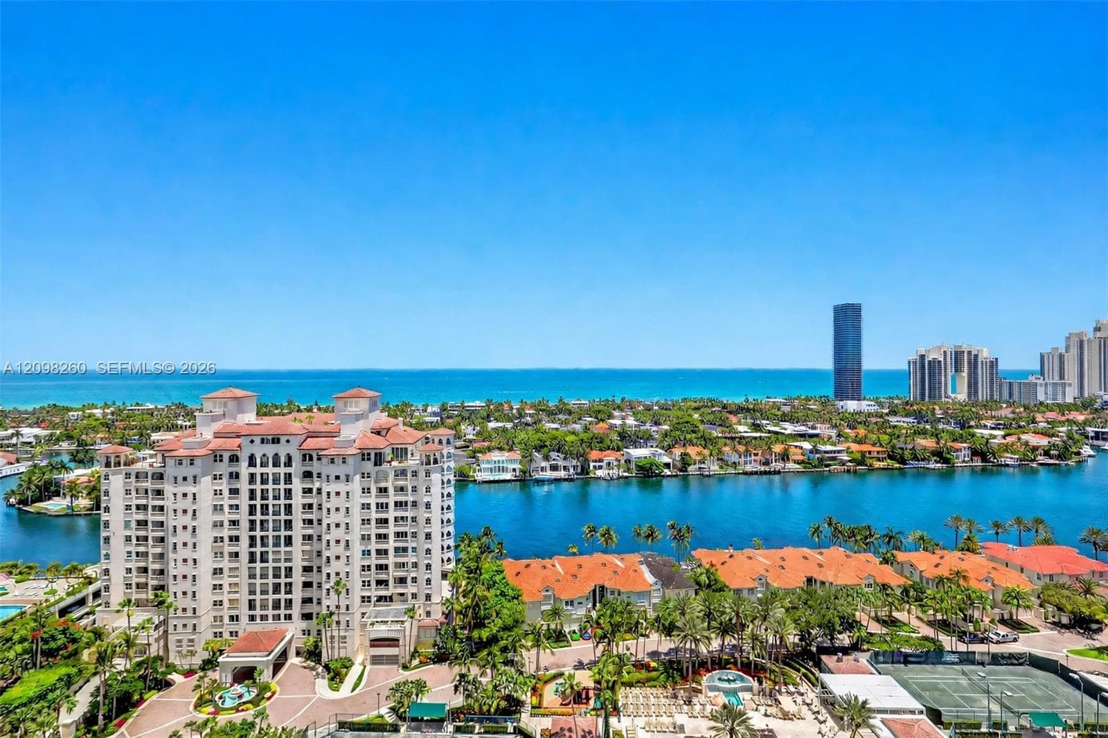 20165 NE 39th Pl, Aventura FL 33180 - Aventura, FL - Photo 1