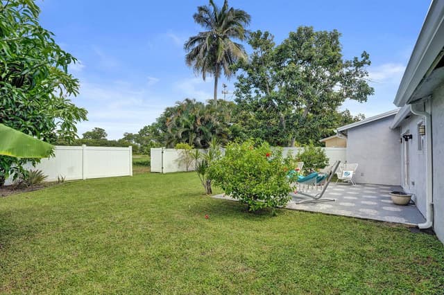5958 TRIPHAMMER Road, Lake Worth FL 33463 - Lake Worth, FL - Photo 2