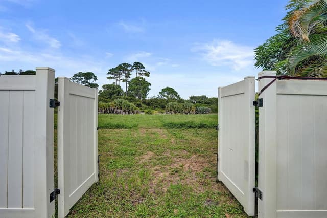 5958 TRIPHAMMER Road, Lake Worth FL 33463 - Lake Worth, FL - Photo 3