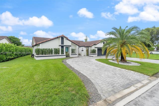 11020 NW 5th Ct, Coral Springs FL 33071 - Coral Springs, FL - Photo 2