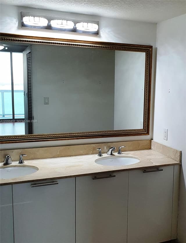 1800 N Bayshore Dr # 3405, Miami FL 33132 - Miami, FL - Photo 6