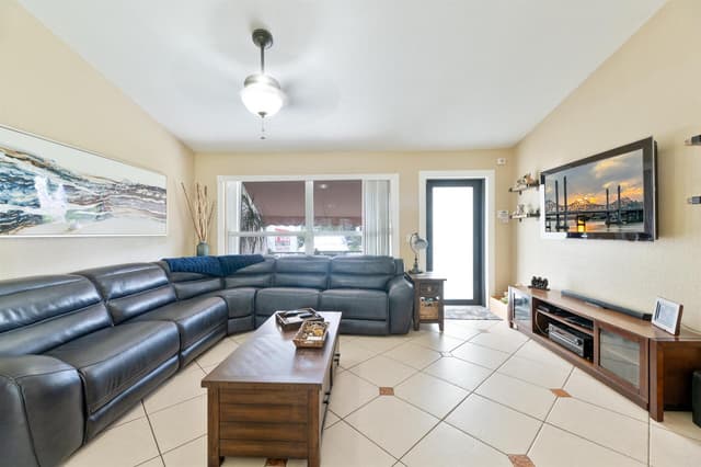 11841 NW 33RD Street, Sunrise FL 33323 - Sunrise, FL - Photo 5