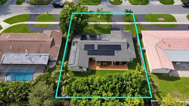 8111 SW 205th St, Cutler Bay FL 33189 - Cutler Bay, FL - Photo 2