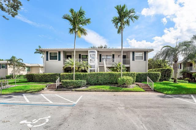 12 Stratford Drive E # A, Boynton Beach FL 33436 - Boynton Beach, FL - Photo 2
