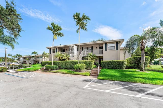 12 Stratford Drive E # A, Boynton Beach FL 33436 - Boynton Beach, FL - Photo 4