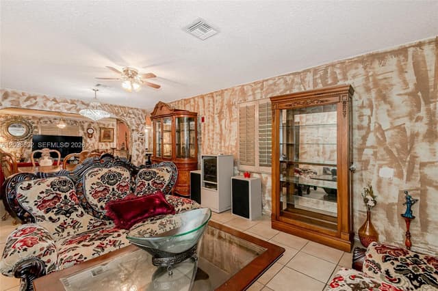 3530 Oak Ave, Miami FL 33133 - Miami, FL - Photo 6