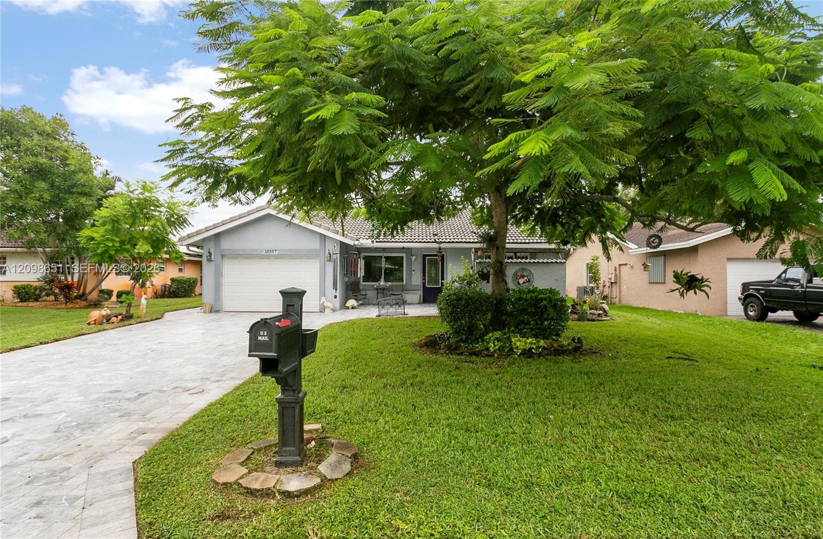 10307 70th St, Tamarac FL 33321 - Tamarac, FL - Photo 1