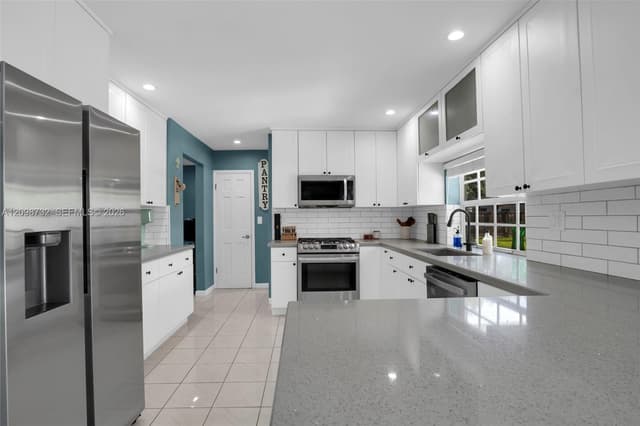 16401 SW 82nd Ave, Palmetto Bay FL 33157 - Palmetto Bay, FL - Photo 7