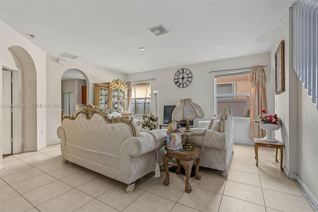 3940 NE 10th Dr, Homestead FL 33033 - Homestead, FL - Photo 6